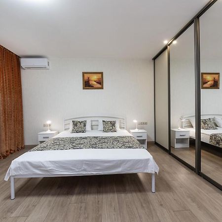 Apartments Riviera,20 Минут От Центра Kiev Eksteriør bilde
