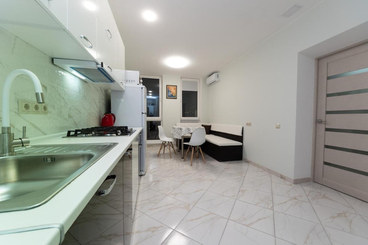 Apartments Riviera,20 Минут От Центра Kiev Eksteriør bilde